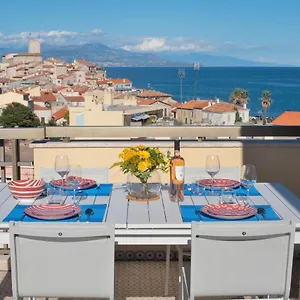 High Standing With Incredible Old And Sea Views Apartment
