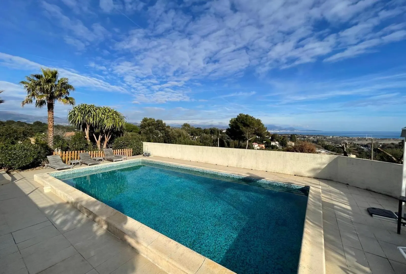 Villa Paloma - Great Location - Sea View - Alps Antibes Holiday home