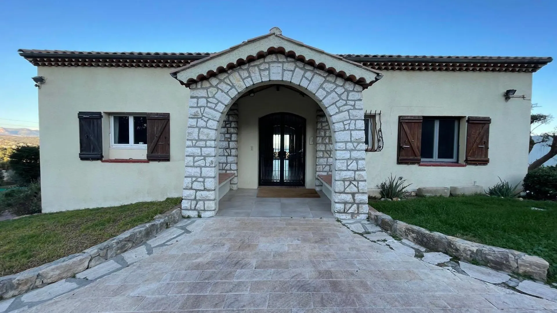 Villa Paloma - Great Location - Sea View - Alps Antibes France